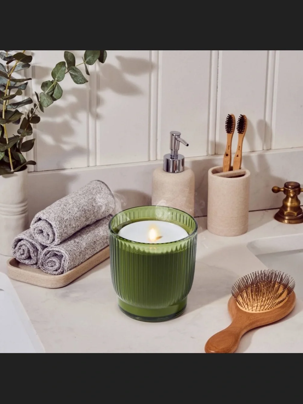 Lifelines Flameless Candle Aromatherapy Essential Oil Diffuser | Olive | NWT